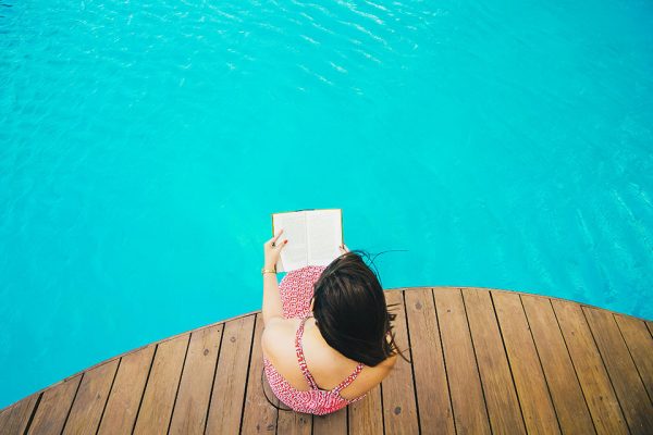 ¿Estás embarazada y no sabes que leer este verano? ¡Te recomendamos libros!