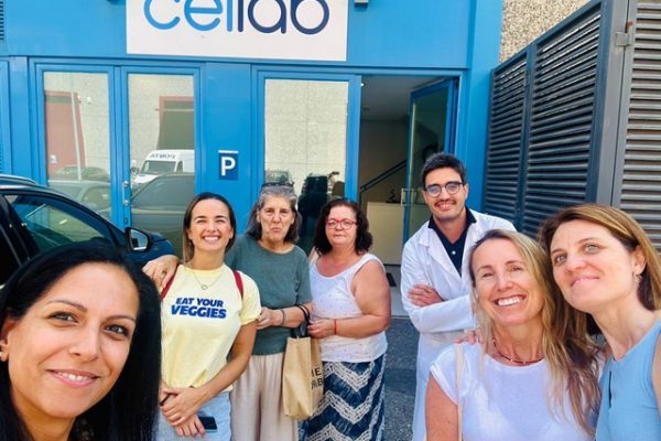 Les llevadores i les TCAI del SAAS visiten Cellab